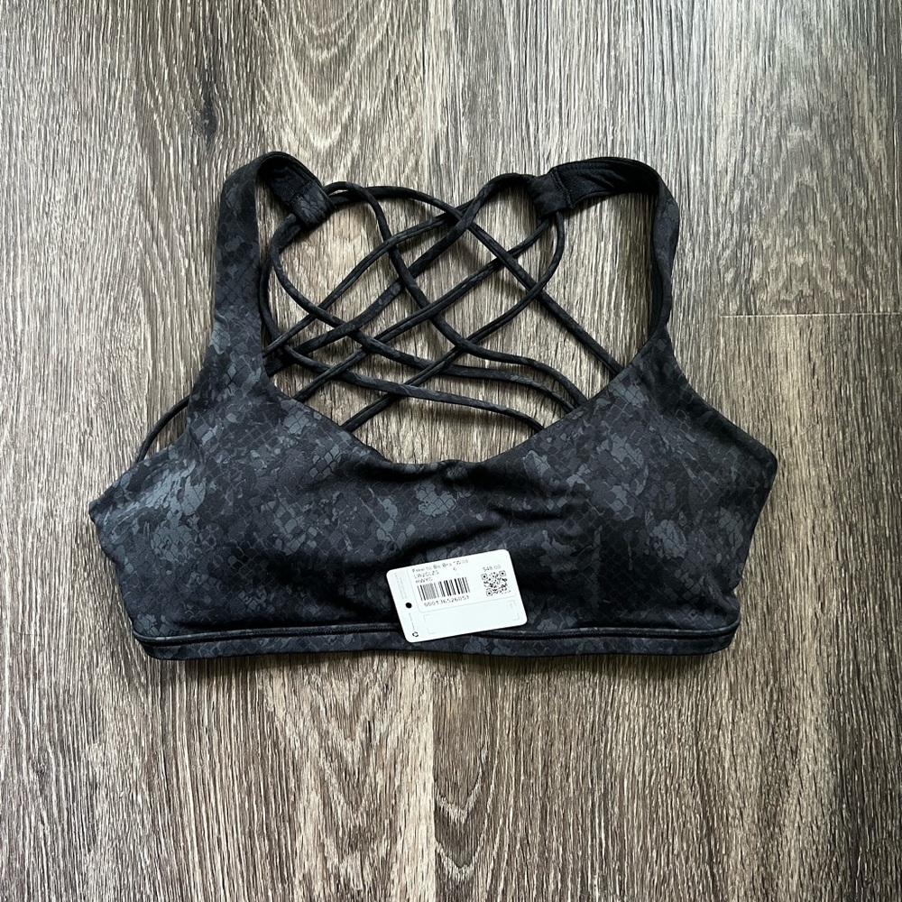 Lululemon free to be wild bra